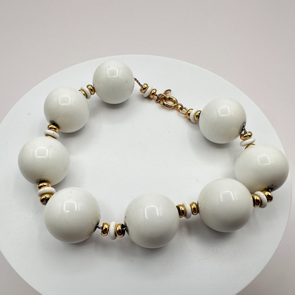 Vintage 80s White Oversized Bead Bracelet Gold Tone Chunky Statement